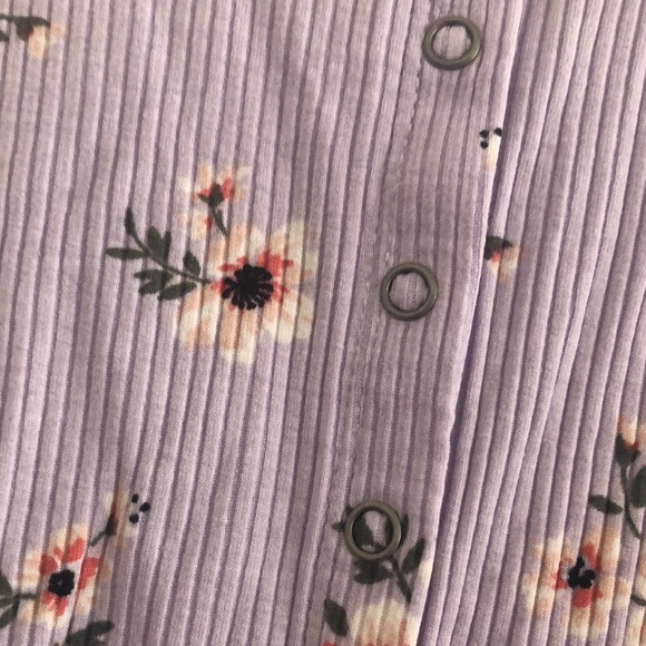 Floral snap front crop top - Picture 3 of 3